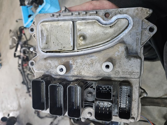 BMW OE OE ITEM 13047980 - BMW OE