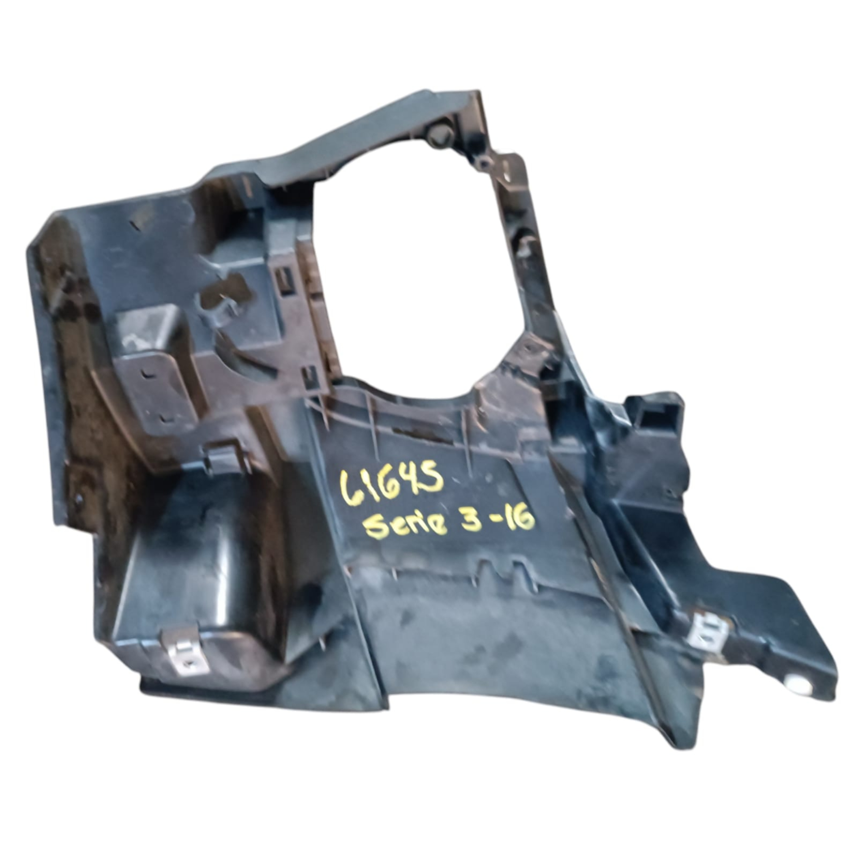 NRF Radiator, engine cooling 11601645 - NRF