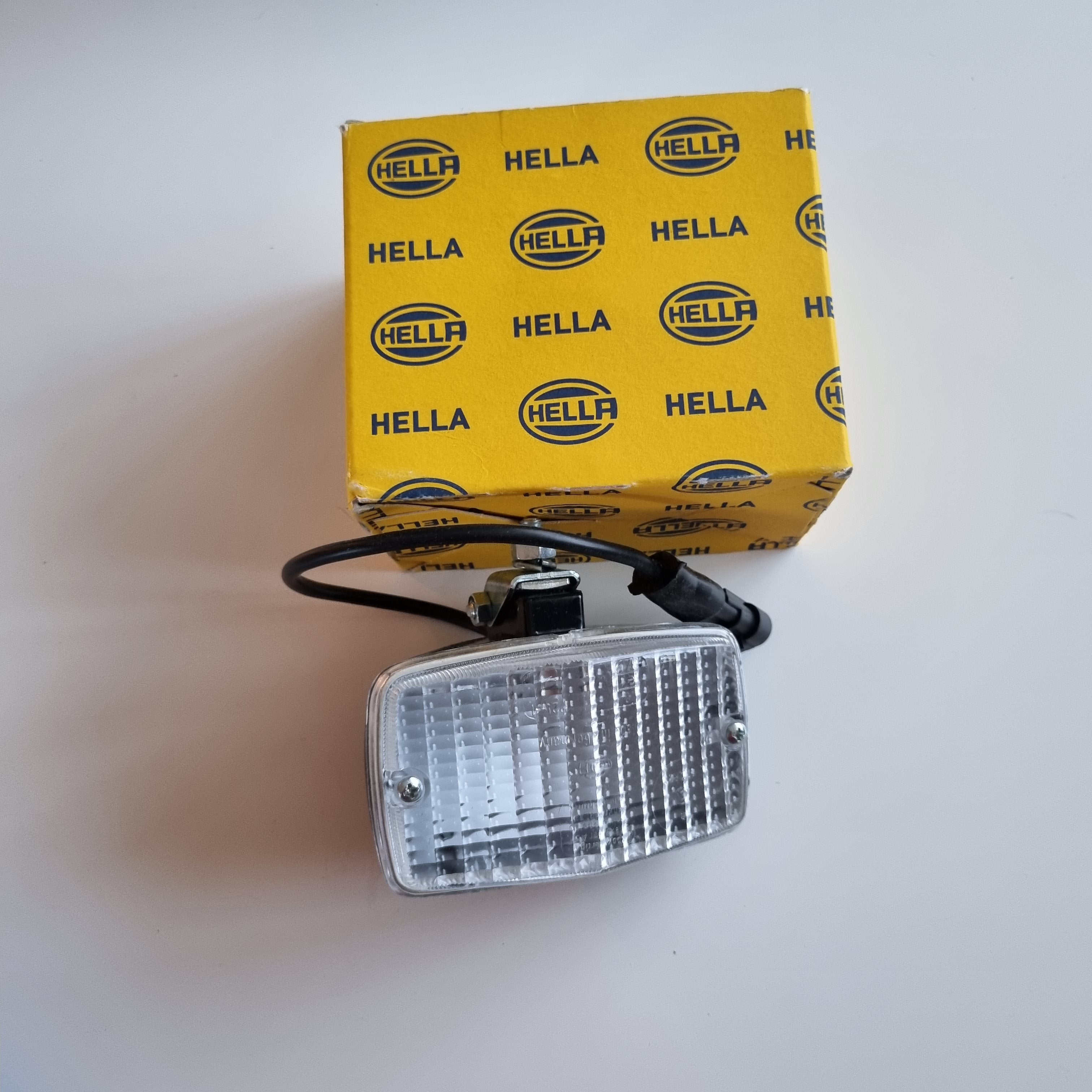 HELLA Wiper Blade 12331616 - HELLA