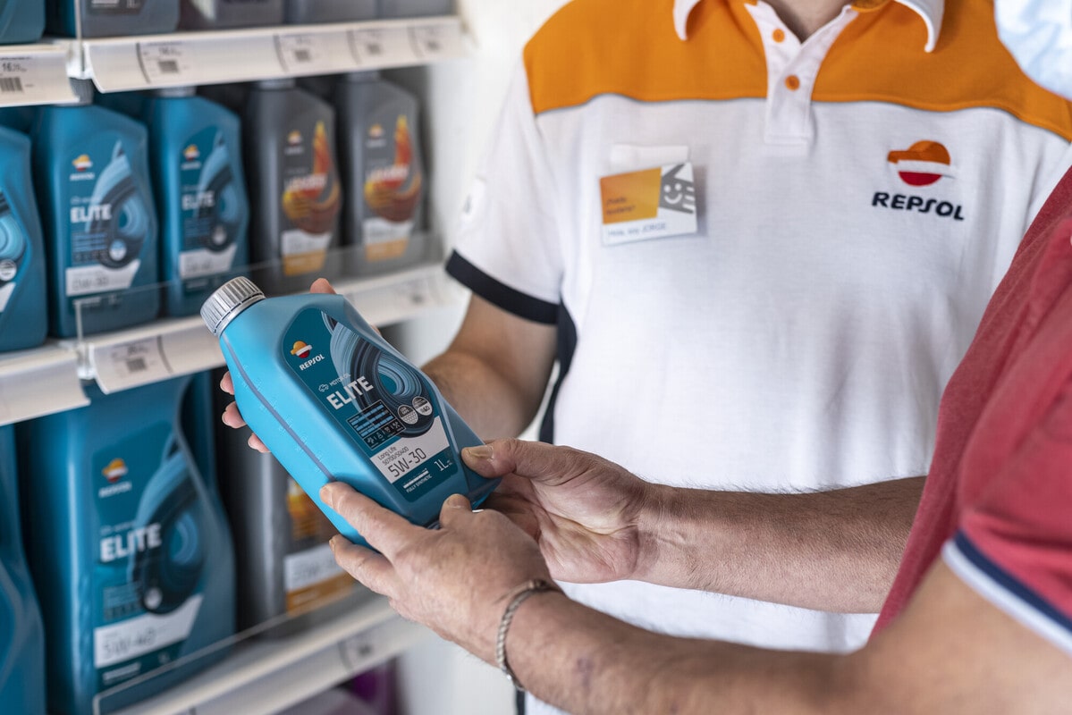 REPSOL Engine Oil 12183688 - REPSOL