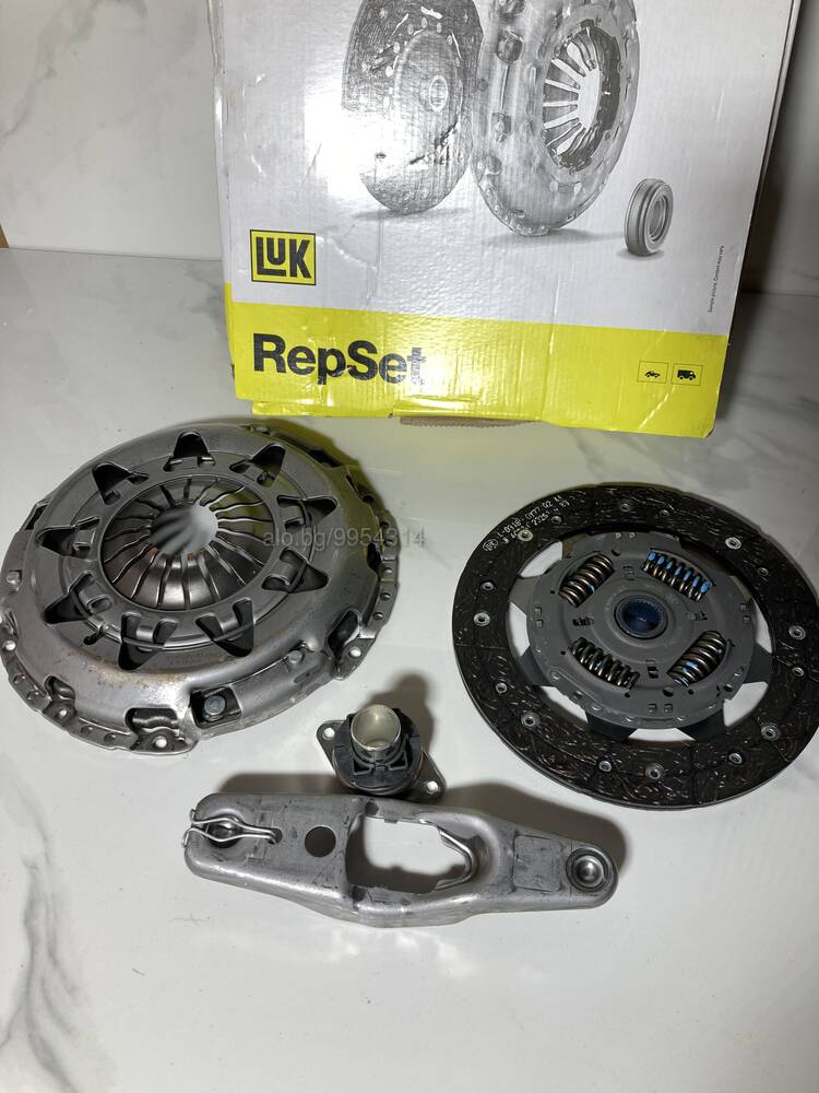 LuK Clutch Kit 10796712 - LuK